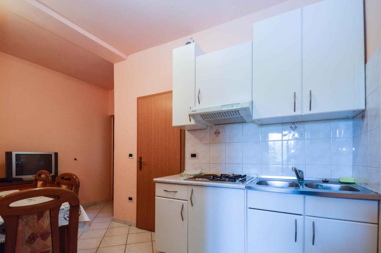 Apartments In Pjescana Uvala/Istrien 10996 מראה חיצוני תמונה