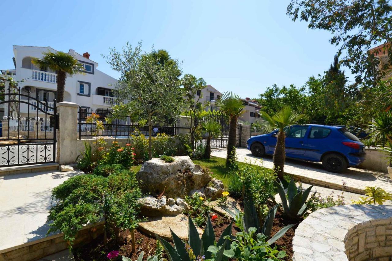 Apartments In Pjescana Uvala/Istrien 10996 מראה חיצוני תמונה